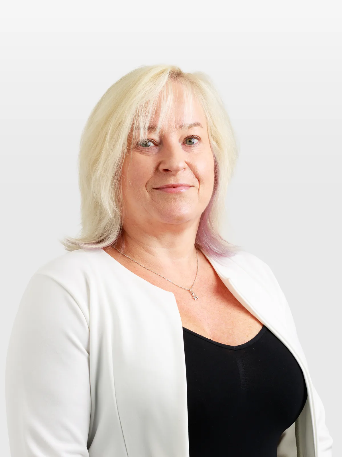 RESIZE Dclarity team memebers Debbie Reynolds